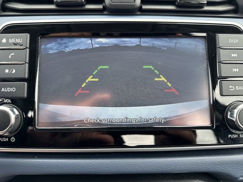 Used 2025 Nissan Versa SV FWD image 23