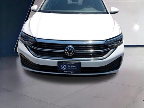 Certified 2023 Volkswagen Jetta SE FWD image 7