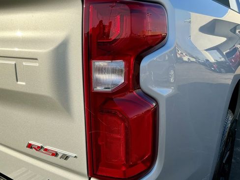 Used 2022 Chevrolet Silverado 1500 RST image 16