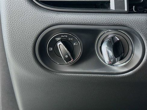 New 2026 Porsche Macan S image 13