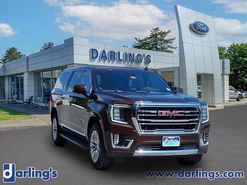Used 2023 GMC Yukon XL SLT w/ SLT Premium Package AWD/4WD image 2