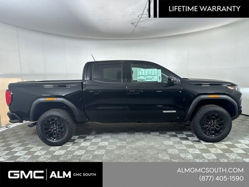 New 2026 GMC Canyon Elevation w/ Convenience Package RWD image 5