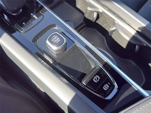Used 2023 Volvo S60 B5 Plus AWD/4WD image 49
