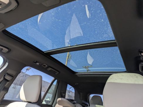 New 2026 Volvo XC90 B6 Plus w/ Protection Package Premier image 13