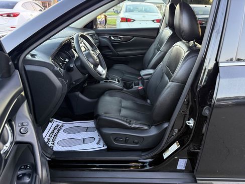 Used 2017 Nissan Rogue SL AWD/4WD image 9