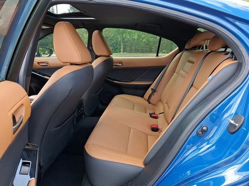 Used 2023 Lexus IS 300 w/ Comfort Package RWD image 12