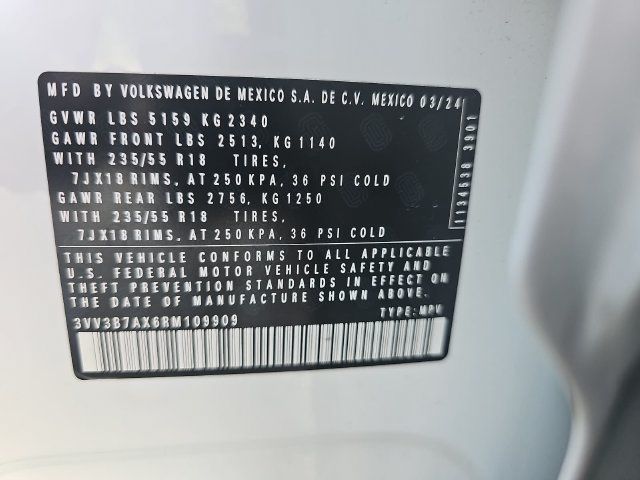 Used 2024 Volkswagen Tiguan SE FWD image 31