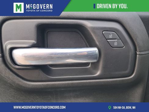 Used 2022 Chevrolet Silverado 1500 LT AWD/4WD image 11