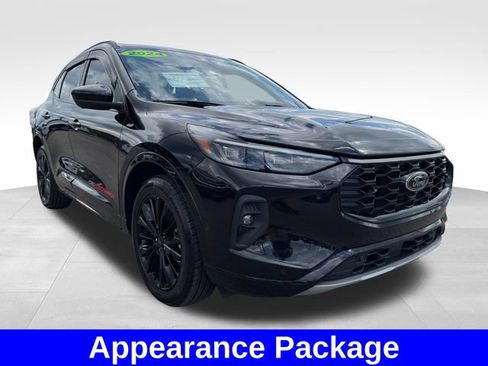 Used 2024 Ford Escape ST-Line Elite w/ Premium Technology Package AWD/4WD image 7