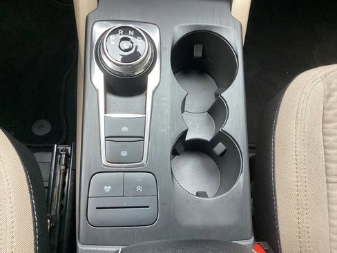 Used 2022 Ford Escape SE w/ SE Sport Appearance Package image 53