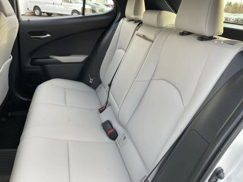 Used 2025 Lexus UX 300h AWD image 19