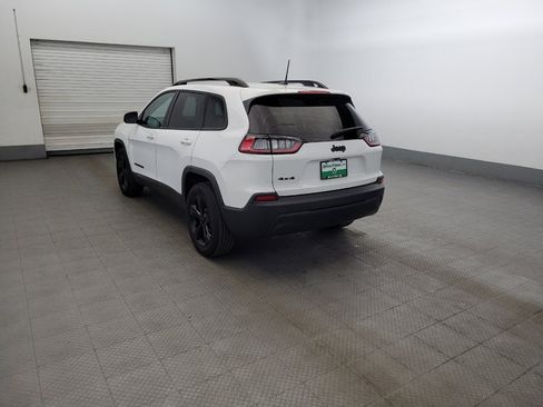 Used 2021 Jeep Cherokee Latitude Plus AWD/4WD image 5