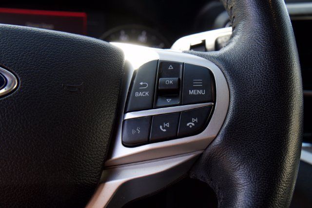 Used 2022 Ford Explorer XLT w/ Equipment Group 202A AWD/4WD image 19