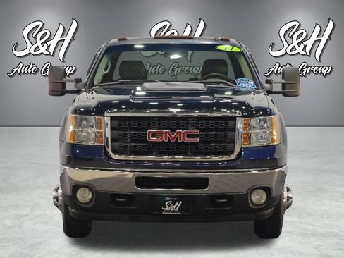 Used 2011 GMC Sierra 3500 SLT w/ SLT Convenience Package AWD/4WD image 22