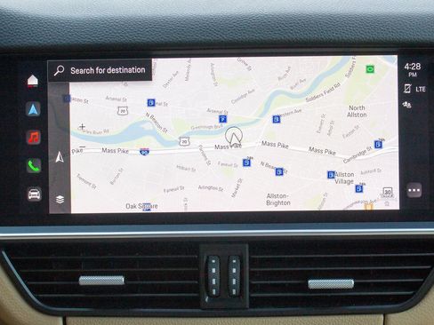 Used 2022 Porsche Cayenne S Platinum image 17