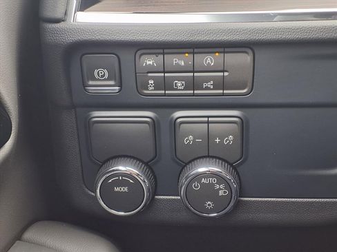 New 2026 Chevrolet Tahoe LS image 9