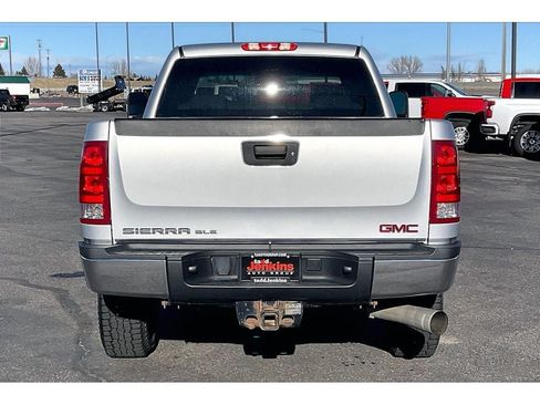 Used 2012 GMC Sierra 2500 SLE w/ SLE Preferred Package AWD/4WD image 4