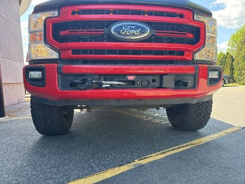 Used 2022 Ford F250 Lariat w/ Tremor Off-Road Package AWD/4WD image 5