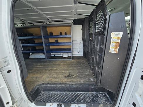 Used 2011 Ford E-150 and Econoline 150 w/ Commercial Cargo Van Pkg RWD image 25