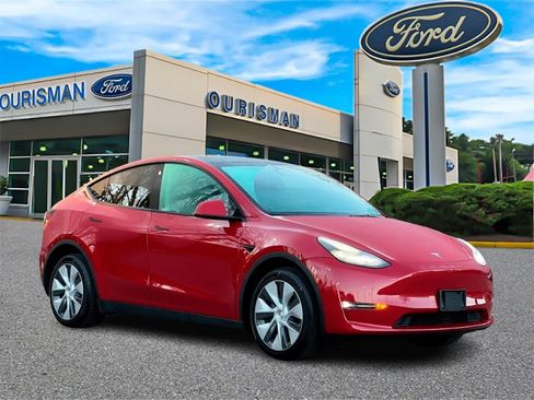 Used 2023 Tesla Model Y Long Range image 1