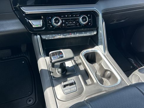 Used 2025 GMC Sierra 1500 Denali w/ Denali Reserve Package image 21