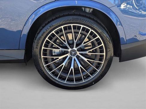New 2026 Mercedes-Benz GLC 43 AMG 4MATIC image 9