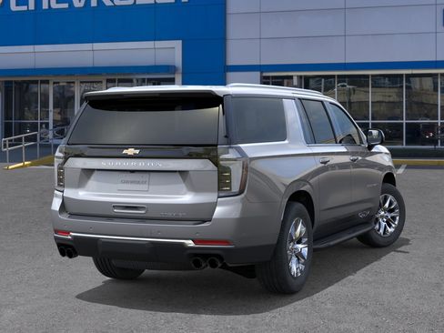 New 2026 Chevrolet Suburban Premier image 4