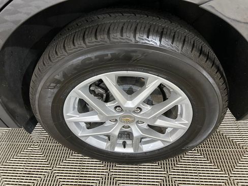 Used 2023 Chevrolet Equinox LT image 10