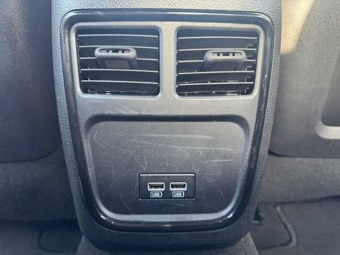 Used 2023 Chrysler 300 S RWD image 31