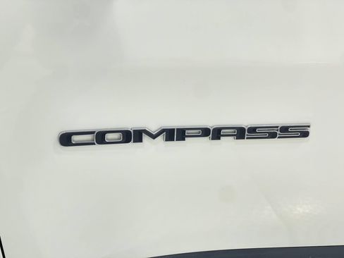 Used 2019 Jeep Compass Limited AWD/4WD image 39