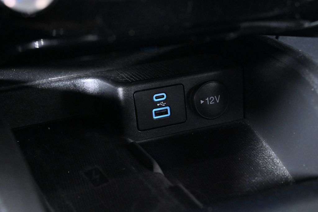Used 2023 Ford Escape Active w/ Tech Pack #2 AWD/4WD image 19