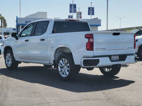Used 2026 Chevrolet Silverado 1500 Custom RWD image 2