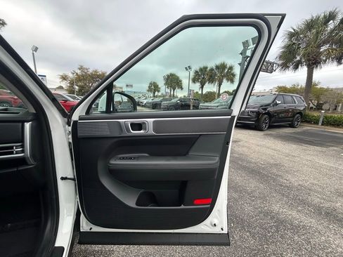 Used 2025 Hyundai Santa Fe SEL FWD image 28