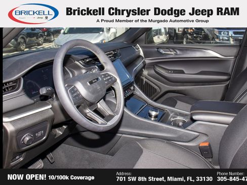 Used 2025 Jeep Grand Cherokee L Laredo RWD image 14