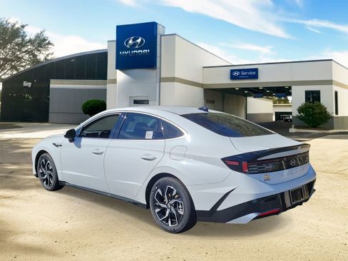 New 2025 Hyundai Sonata SEL FWD image 3