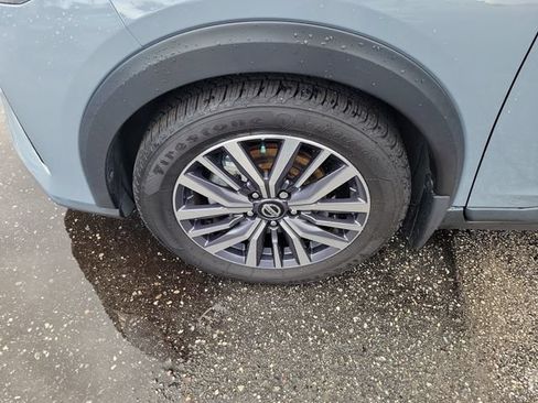 Used 2021 Nissan Kicks SV FWD image 5