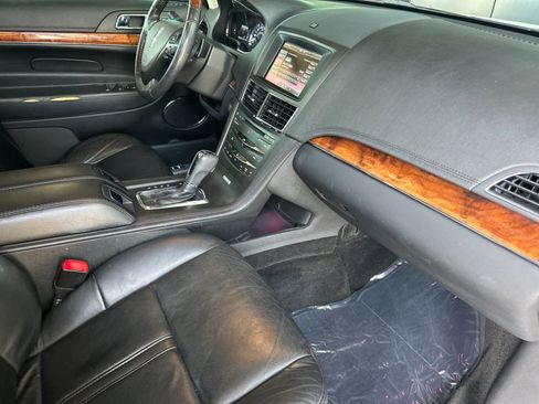 Used 2014 Lincoln MKT AWD w/ Equipment Group 201A image 16