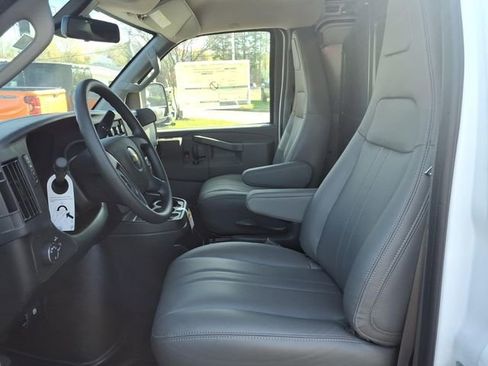 New 2025 Chevrolet Express 3500 w/ Driver Convenience Package RWD image 9