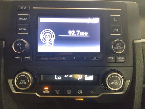 Used 2019 Honda Civic LX image 25