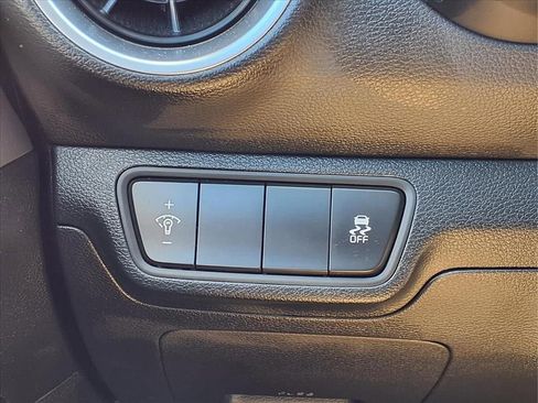 Used 2024 Kia Forte LXS image 14