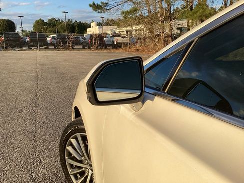 Used 2019 Lincoln MKZ Premiere image 19