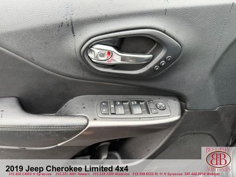 Used 2019 Jeep Cherokee Limited AWD/4WD image 19