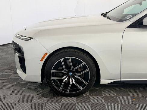 Used 2023 BMW 740i RWD image 10