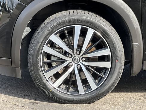 Certified 2024 Nissan Pathfinder Platinum w/ Cargo Package image 38