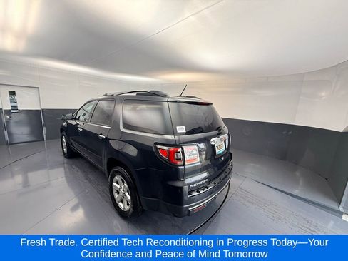 Used 2014 GMC Acadia SLE image 3