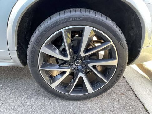 Used 2022 Volvo XC90 T6 Momentum w/ Advanced Package AWD/4WD image 5