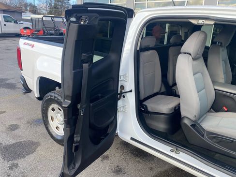 Used 2016 Chevrolet Colorado W/T w/ WT Convenience Package image 23