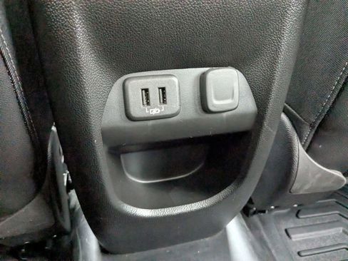 Used 2022 GMC Canyon Elevation w/ Elevation Premium Package image 15