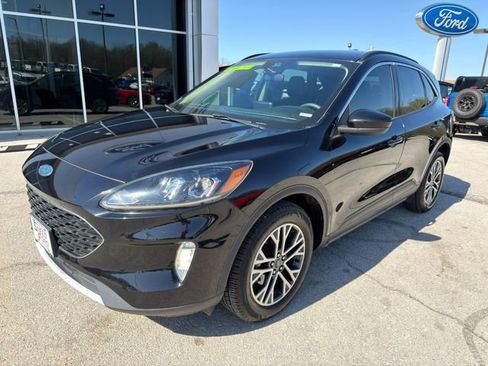 Used 2020 Ford Escape SEL AWD/4WD image 3