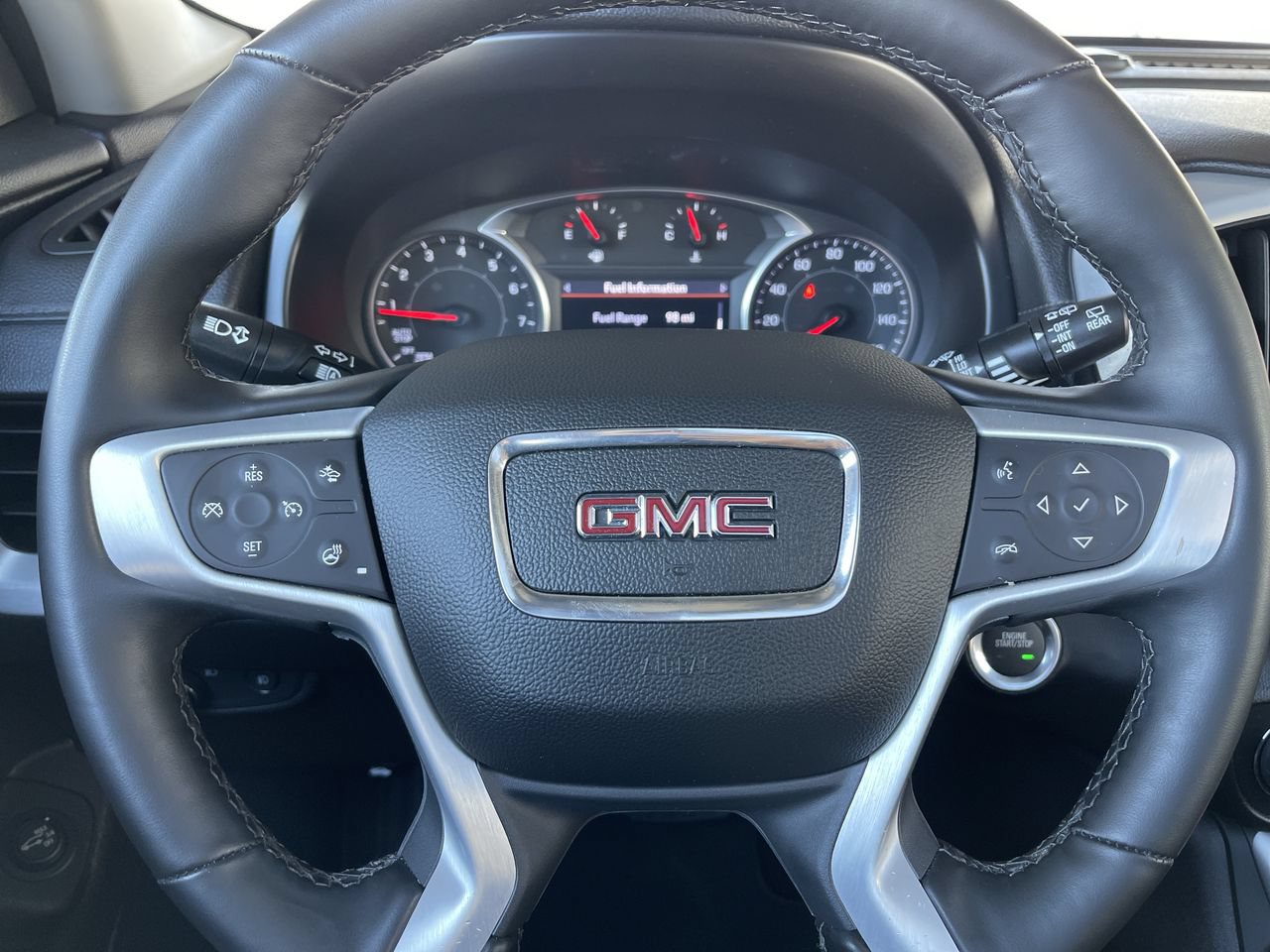 Used 2024 GMC Terrain SLT AWD/4WD image 11